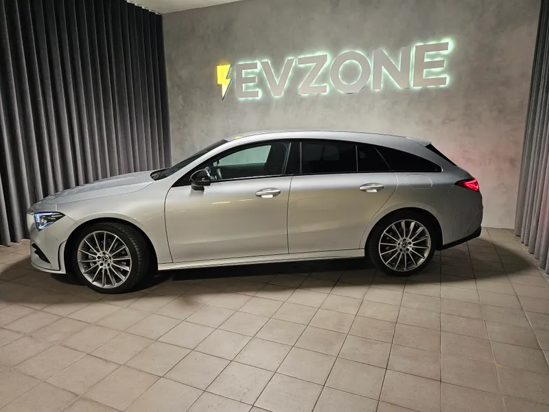 Mercedes Benz CLA 250 foto 5