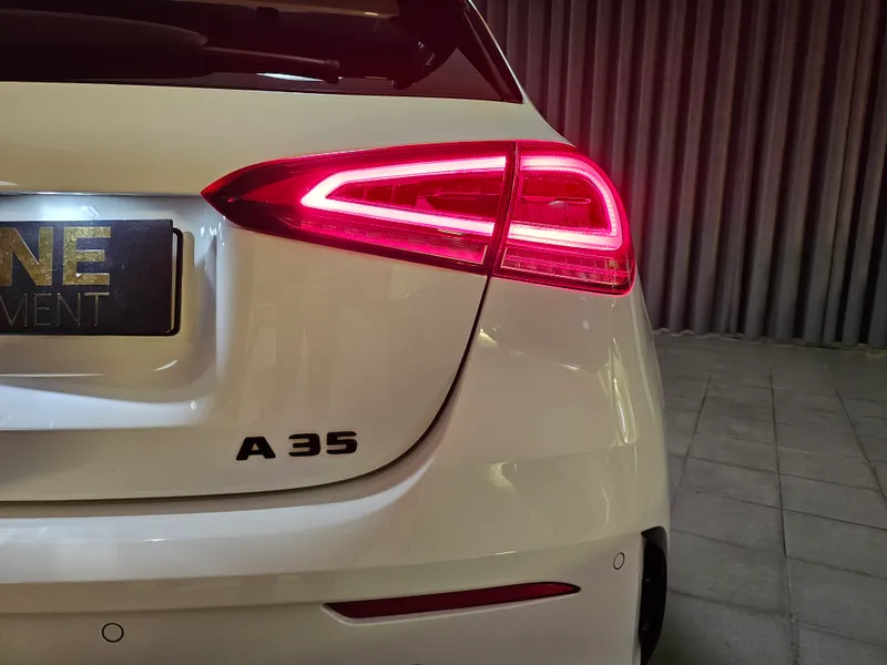 Mercedes Benz A 35 AMG foto 8