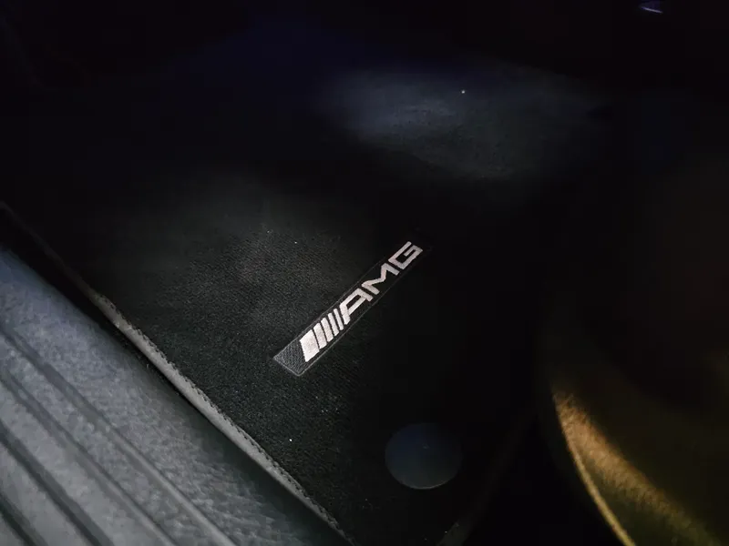 Mercedes Benz A 35 AMG foto 35
