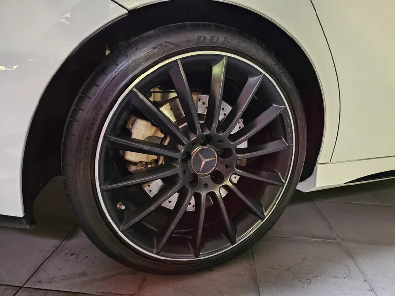 Mercedes Benz A 35 AMG foto 37