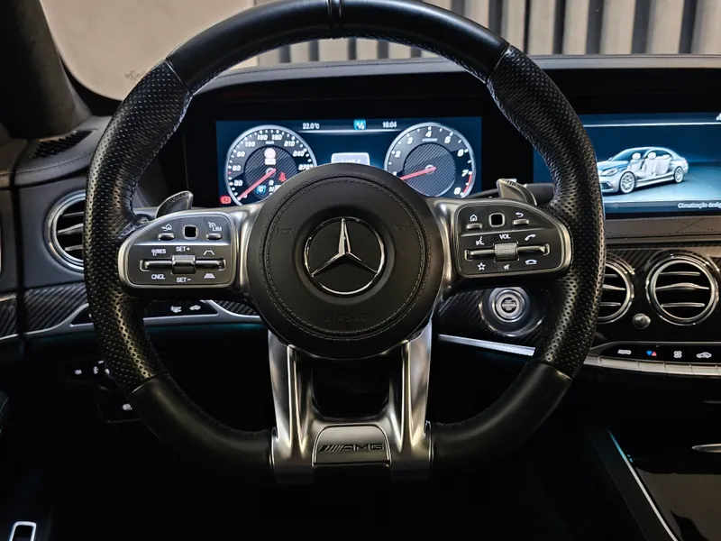 Mercedes Benz S 63 AMG foto 14