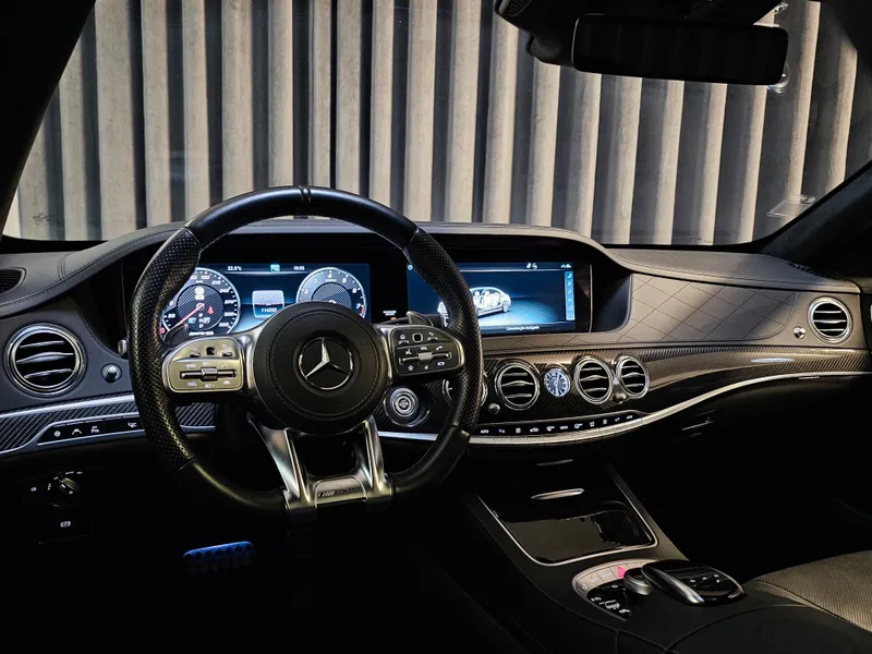 Mercedes Benz S 63 AMG foto 11