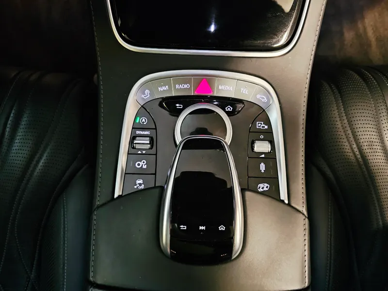 Mercedes Benz S 63 AMG foto 19