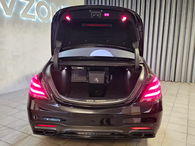 Mercedes Benz S 63 AMG foto 40