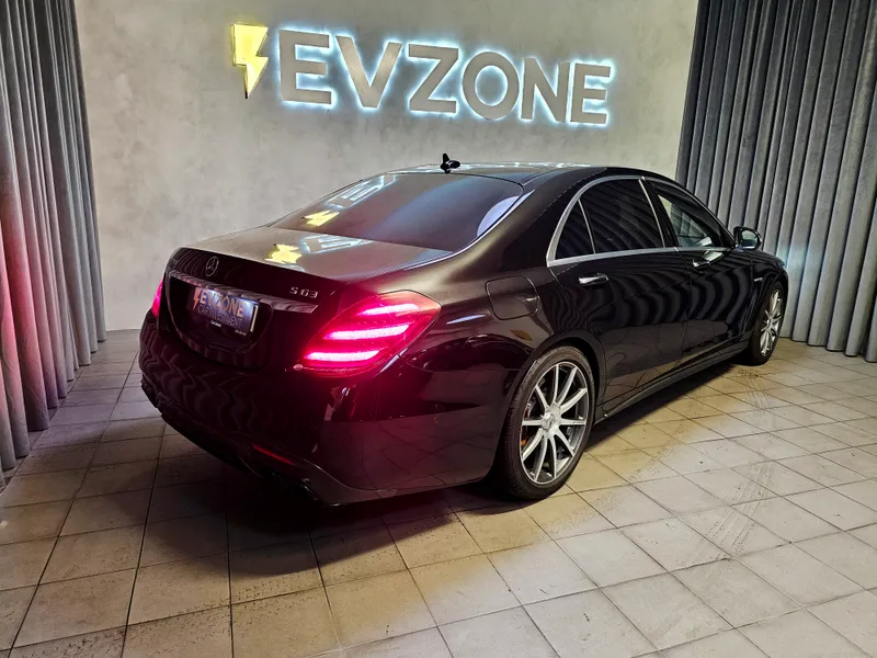Mercedes Benz S 63 AMG foto 7