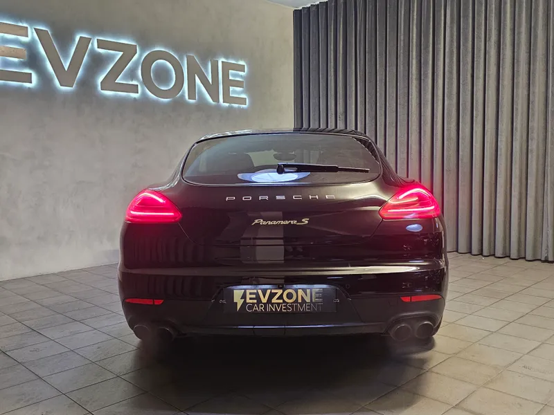 Porsche Panamera foto 5