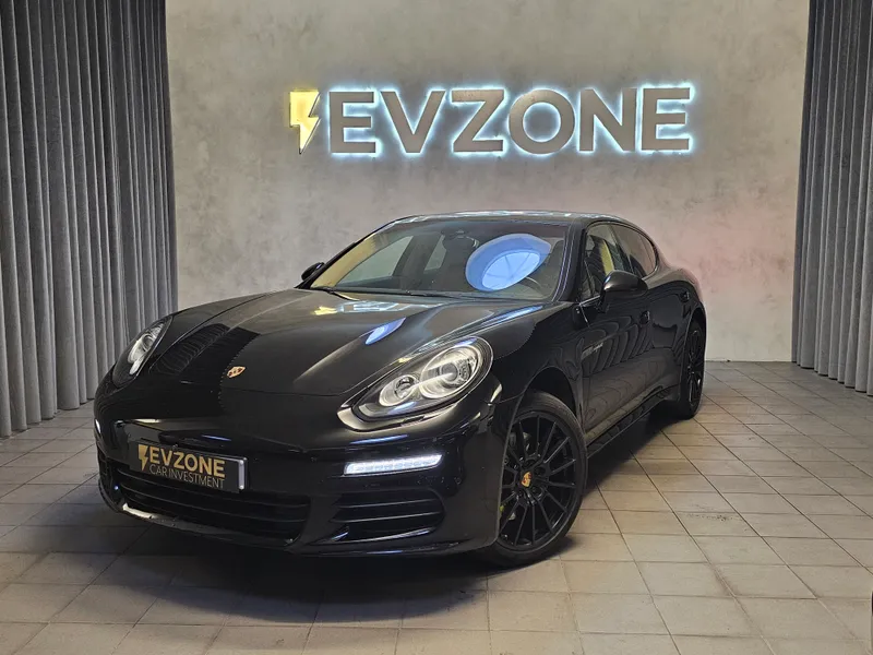 Porsche Panamera foto 2