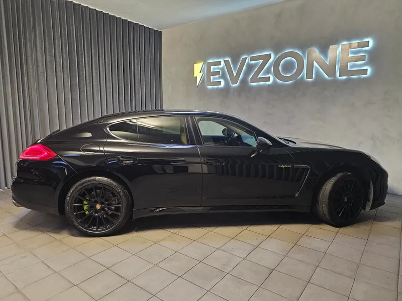 Porsche Panamera foto 7