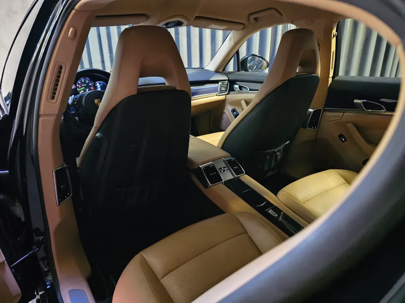 Porsche Panamera foto 21