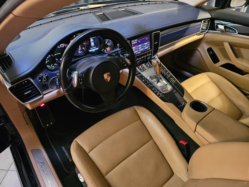 Porsche Panamera foto 11