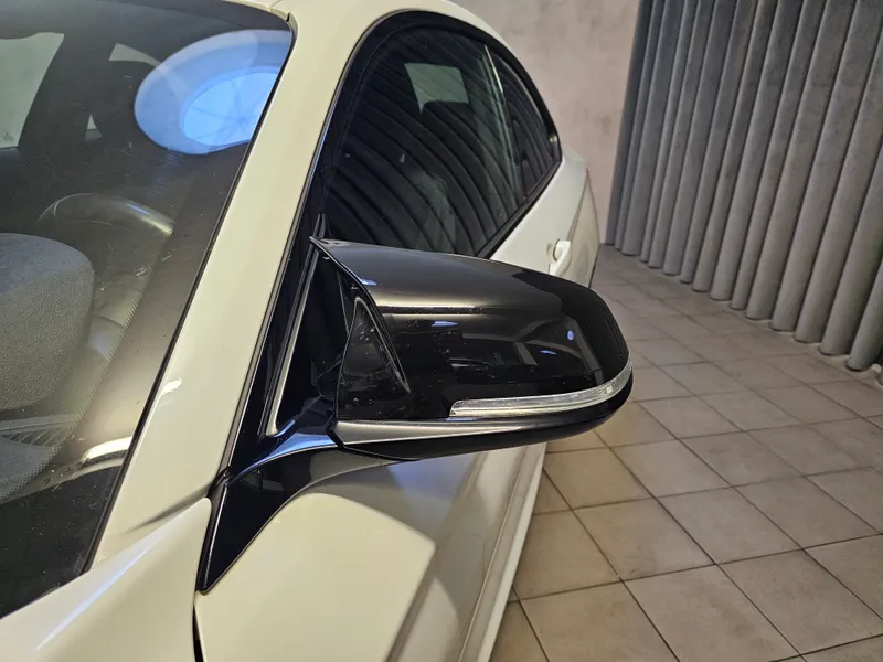 BMW 225 foto 28