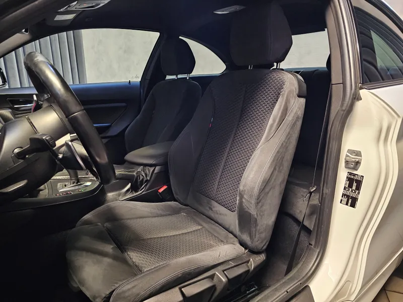BMW 225 foto 21