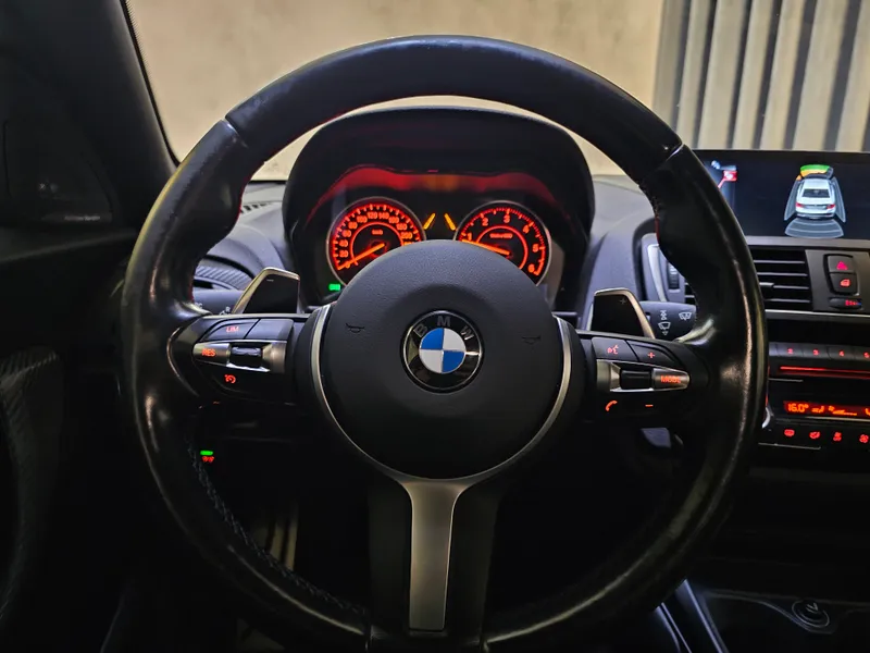 BMW 225 foto 15