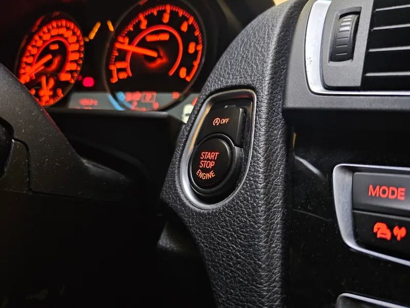 BMW 225 foto 25