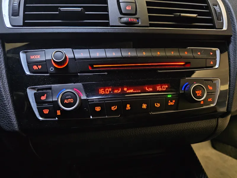 BMW 225 foto 17