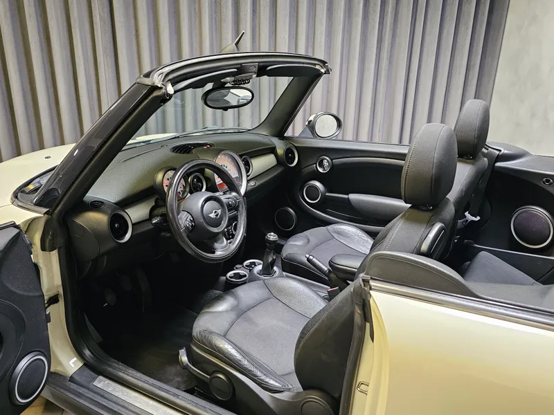 MINI Cabrio foto 12