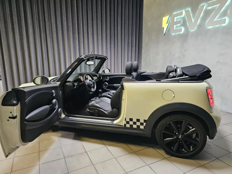 MINI Cabrio foto 10