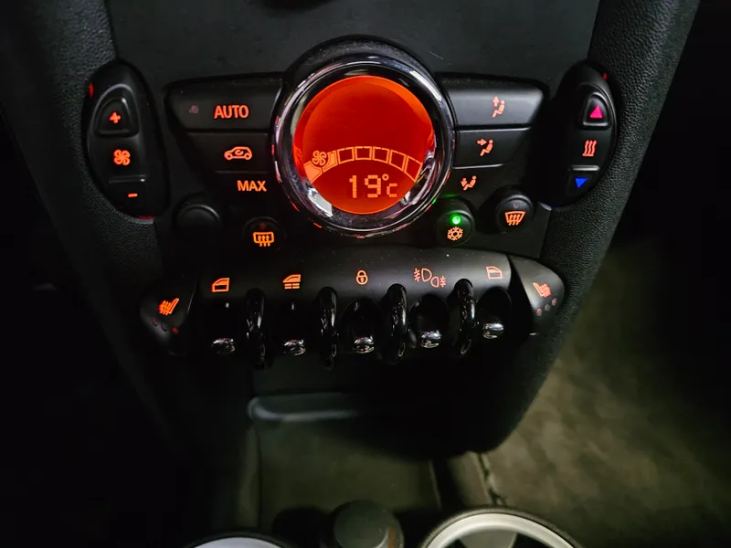 MINI Cabrio foto 18