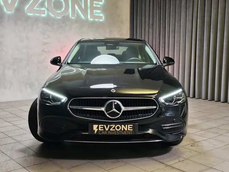 Mercedes Benz C 300 foto 2