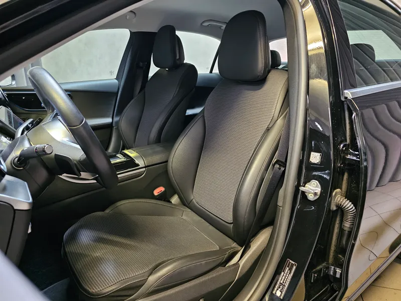 Mercedes Benz C 300 foto 15