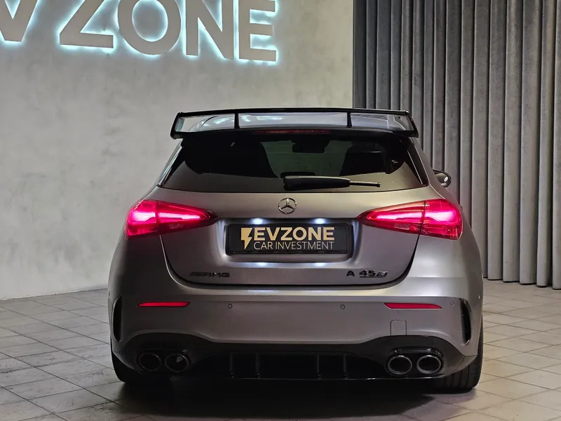 Mercedes Benz A 45 AMG foto 5