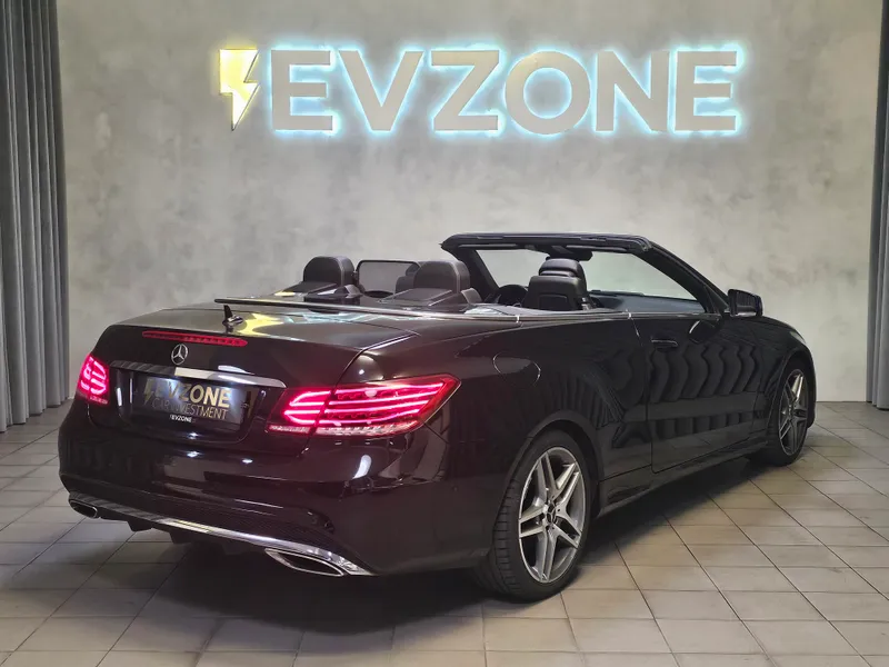 Mercedes Benz E 220 foto 8