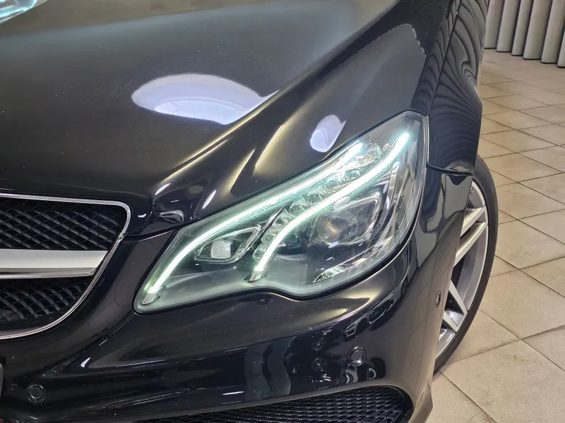 Mercedes Benz E 220 foto 34