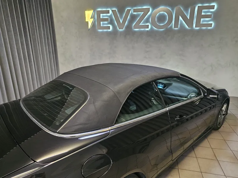 Mercedes Benz E 220 foto 35