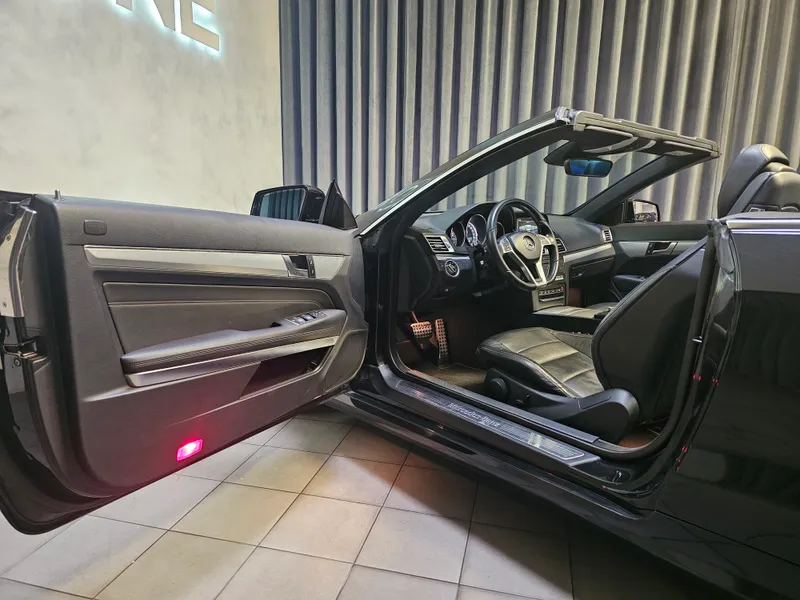 Mercedes Benz E 220 foto 11