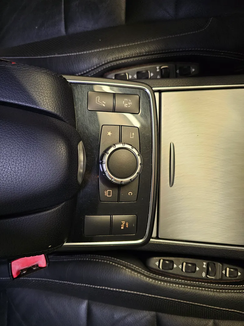 Mercedes Benz E 220 foto 22