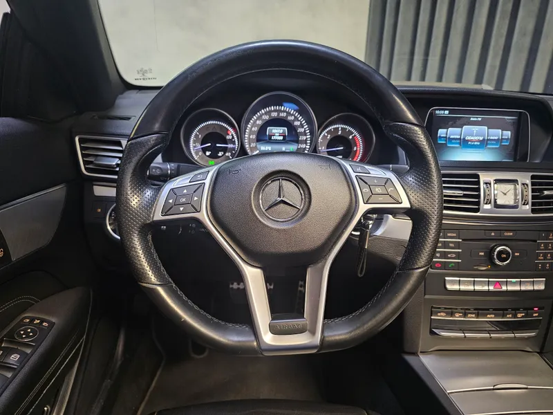 Mercedes Benz E 220 foto 17