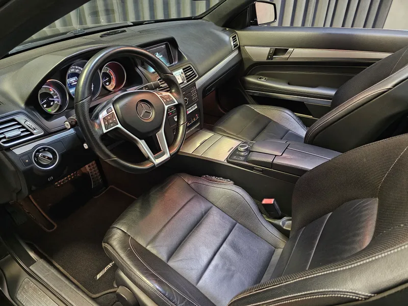 Mercedes Benz E 220 foto 12