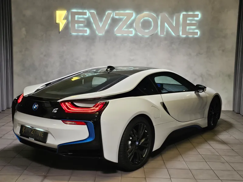 BMW i8 foto 7