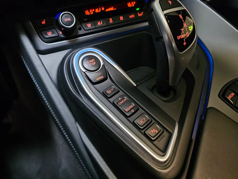 BMW i8 foto 21
