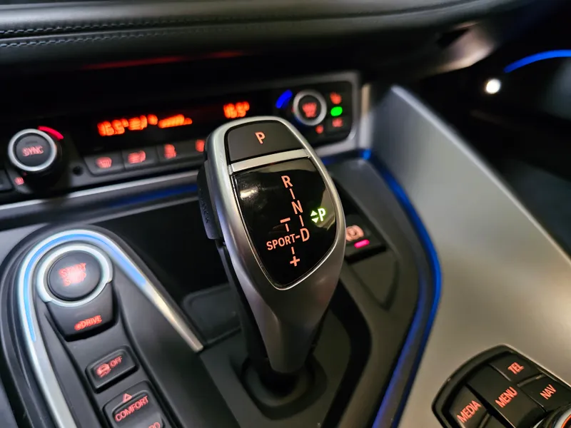BMW i8 foto 22