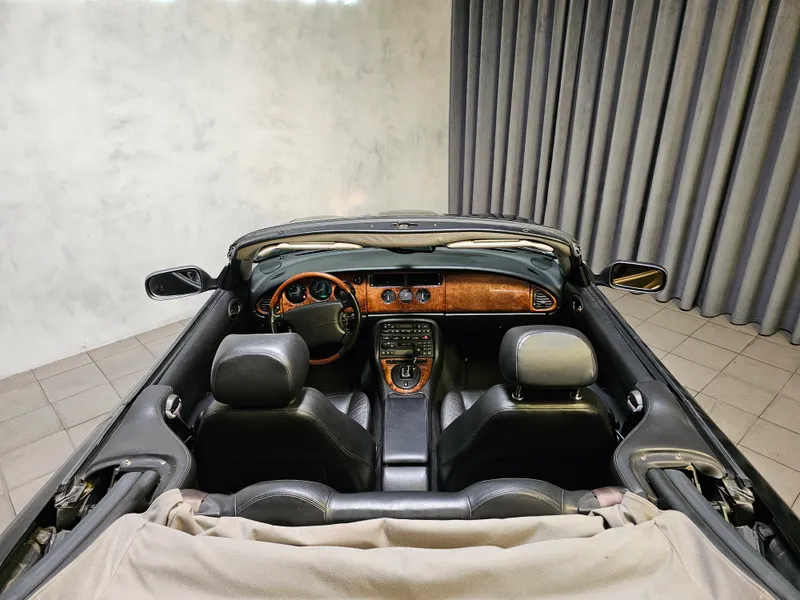 Jaguar XK foto 23