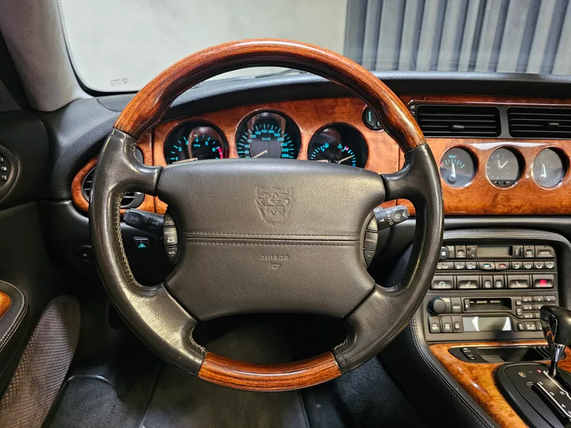 Jaguar XK foto 16