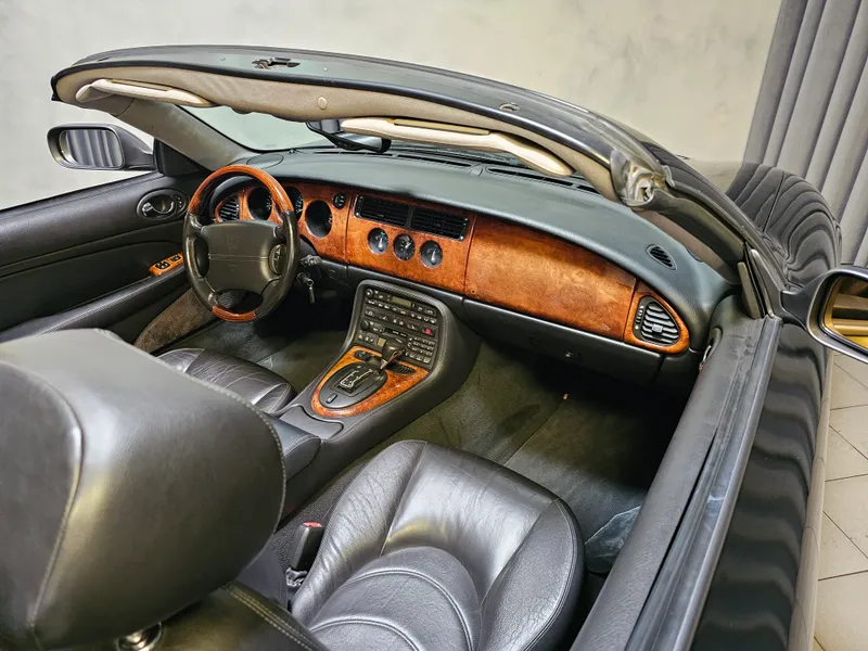 Jaguar XK foto 13