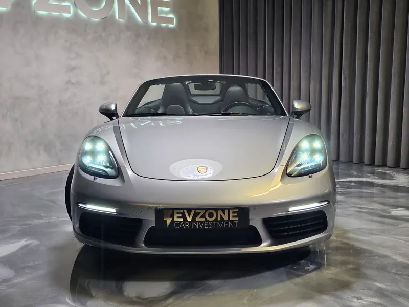 Porsche 718 Boxster foto 2
