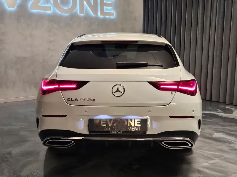 Mercedes Benz CLA 250 foto 5