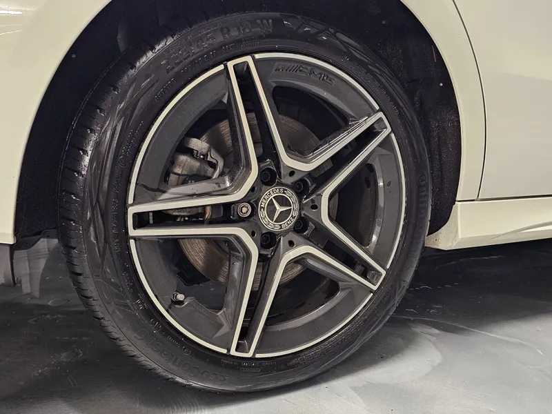 Mercedes Benz CLA 250 foto 37