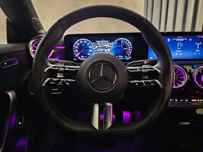 Mercedes Benz CLA 250 foto 13