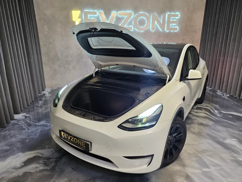 Tesla Model Y foto 23