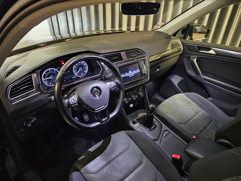 Volkswagen Tiguan foto 8