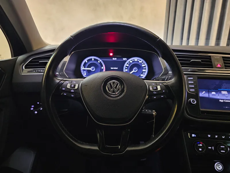 Volkswagen Tiguan foto 12