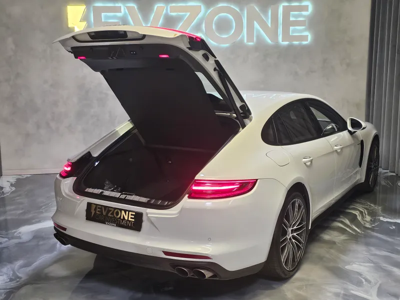 Porsche Panamera foto 45