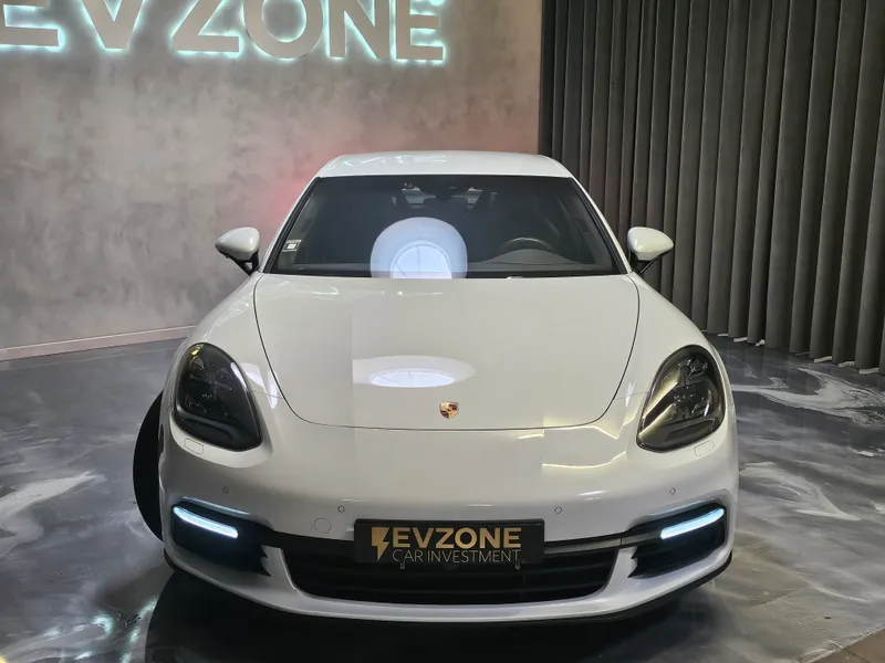 Porsche Panamera foto 2