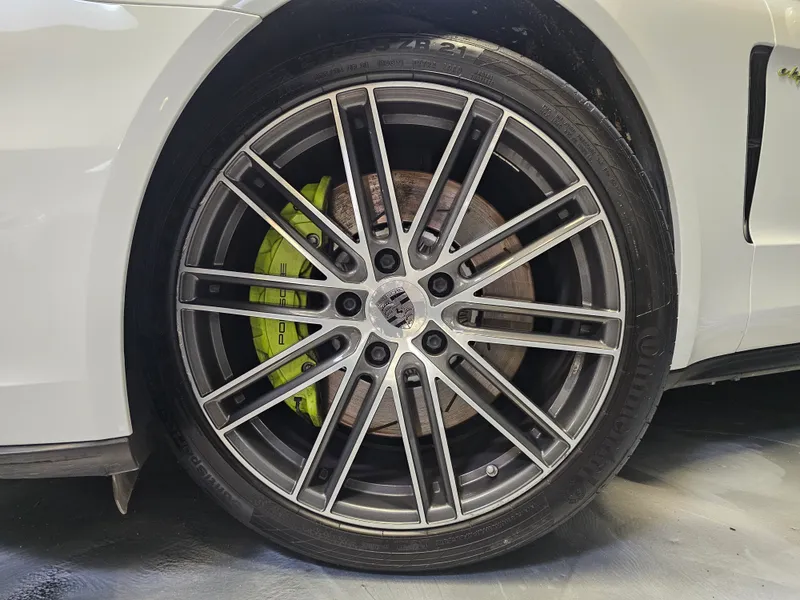 Porsche Panamera foto 46