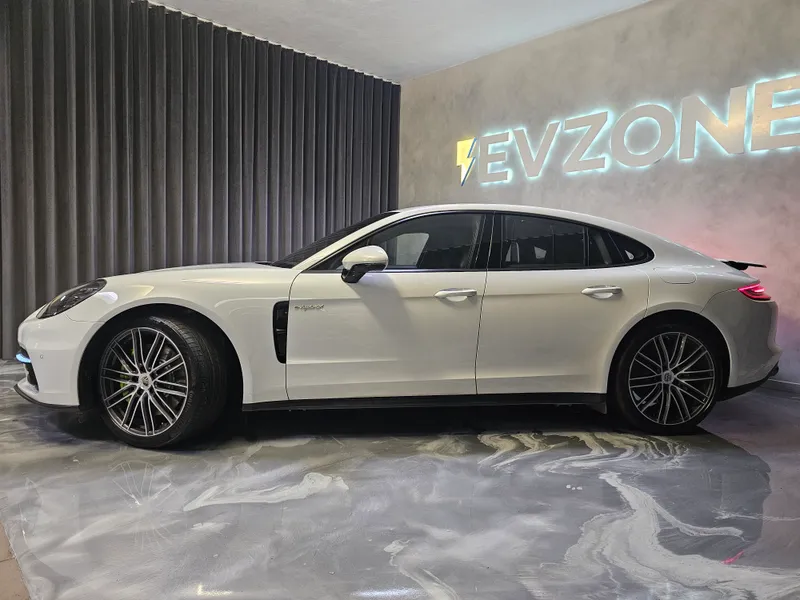 Porsche Panamera foto 5