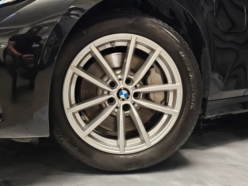 BMW 330 foto 27